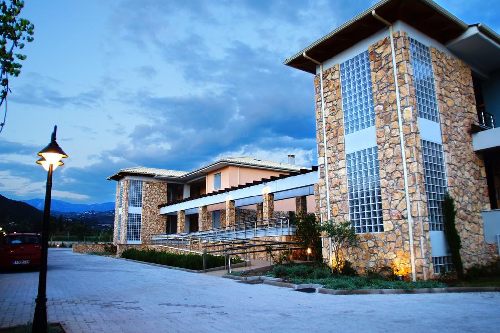 Aparthotel Cavos Fokidos Chiliadou  Exterior foto
