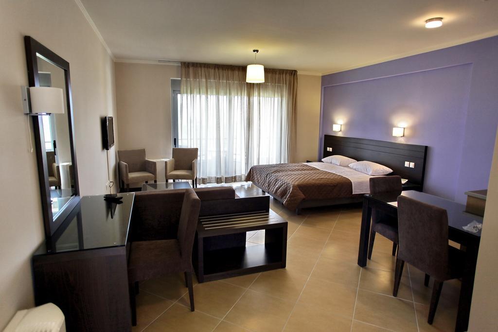 Aparthotel Cavos Fokidos Chiliadou  Habitación foto